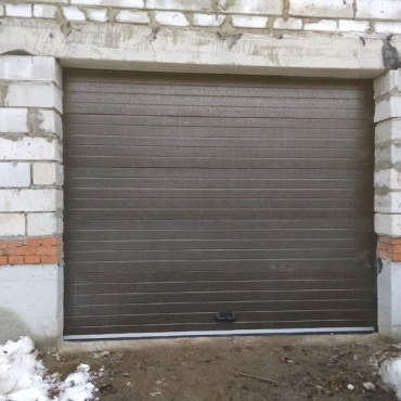 Утепленные механические ворота для гаража 2750x2750